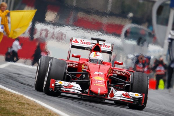 Sebastian-Vettel-Ferrari-001