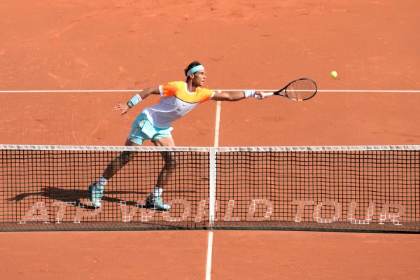 Nadal-Rafael-tenisz-fekvo-075