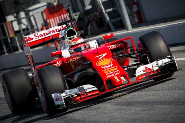 Kimi-Raikkonen-Ferrari-020