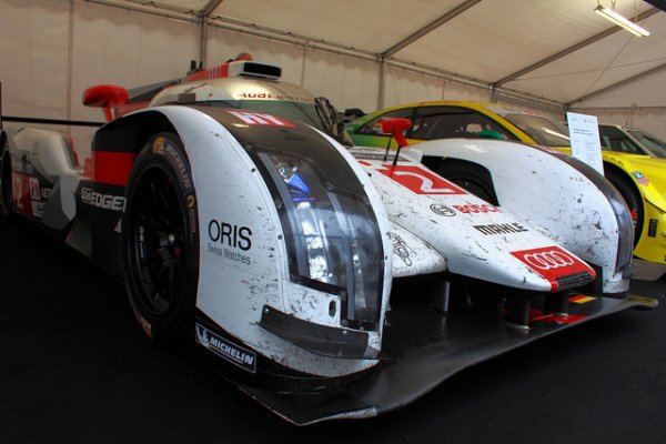 Le Mans Audi R18 01