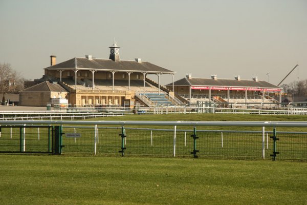 Doncaster-Racecourse-001