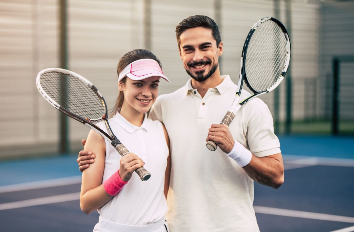 Teniszező nő és férfi 001 Teniszező nő és férfi (Fotó: 4 PM production/Shutterstock.com)